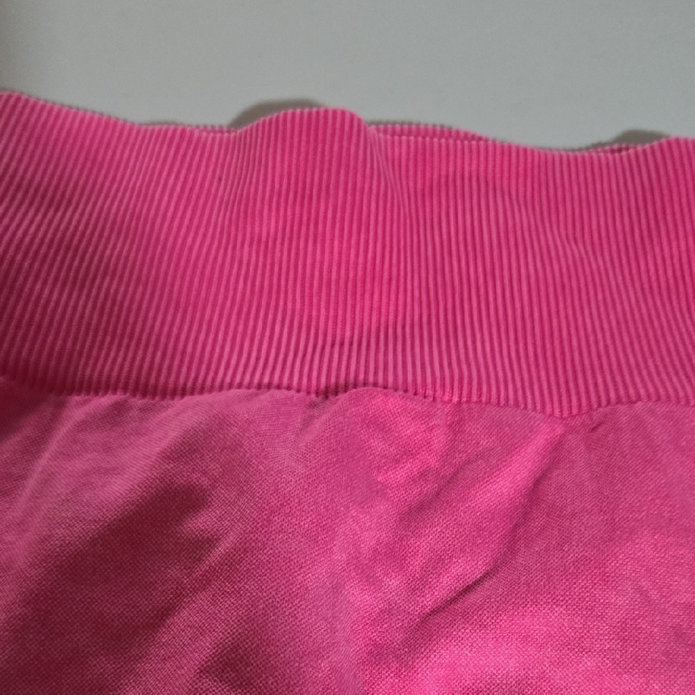 Vibrant Pink Ribbed Shorts - Picture 4 of 6
